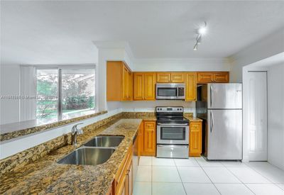 112 - 12178 Saint Andrews Pl, Condo with 3 bedrooms, 2 bathrooms and null parking in Miramar FL | Image 3