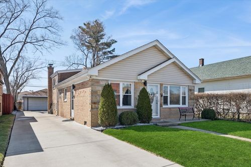 Bellwood, IL Real Estate & Homes for Sale