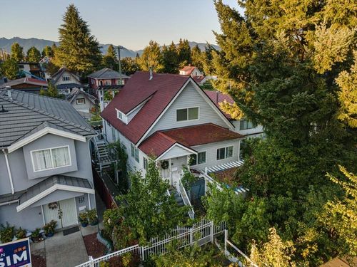 727 E 39th Ave, Vancouver, BC, V5W1K5 | Card Image