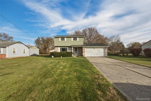 5134 N Jennings Rd, Flint, MI, 48504-1114 | Card Image