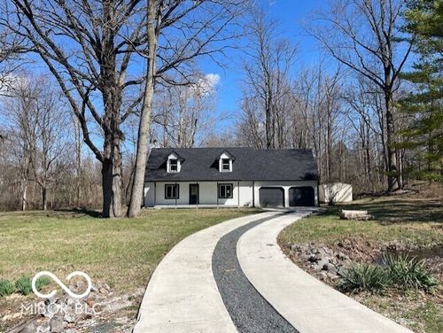 6682 English Dr, Avon, IN, 46123-8591 | Card Image