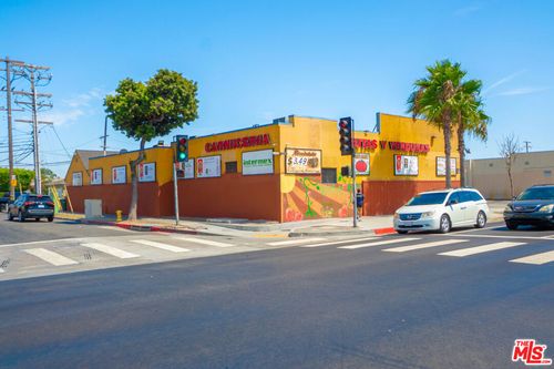10404 S Prairie Ave, Inglewood, CA, 90303-1821 | Card Image