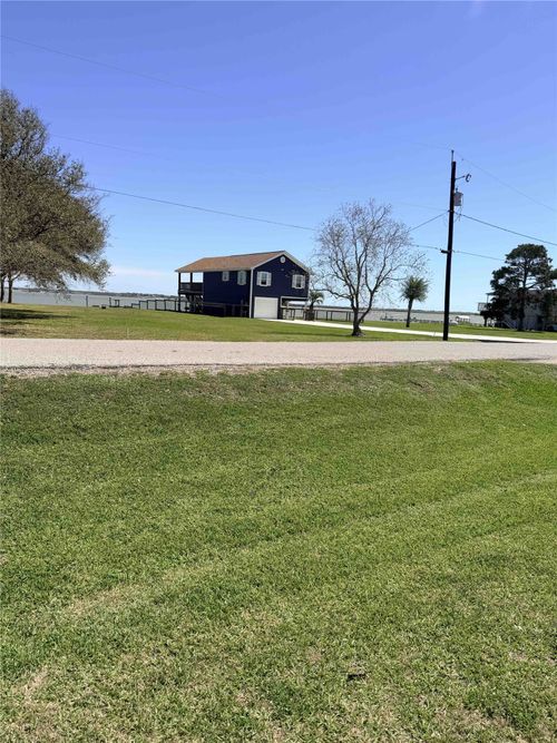 1912 Bayview Dr, Palacios, TX, 77465-1508 | Card Image