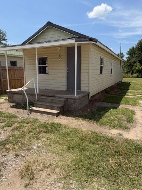 120 W Choctaw St, Holdenville, OK, 74848-3038 | Card Image