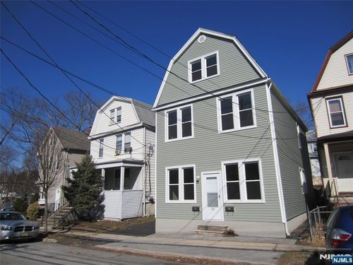 367 Hoover Ave, Bloomfield, NJ, 07003-3918 | Card Image
