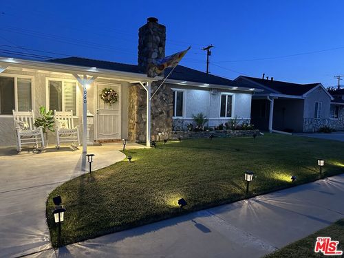 1060 W 210th St, Torrance, CA, 90502-1624 | Card Image