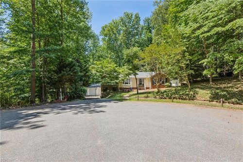 108 Cambridge Ln, Williamsburg, VA, 23185-4926 | Card Image