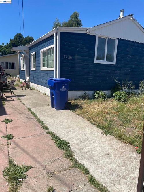 1735 84th Ave, Oakland, CA, 94621-1706 | Card Image