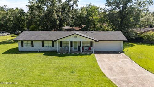 4113 Crestwood Cir, Moss Point, MS, 39563-4003 | Card Image