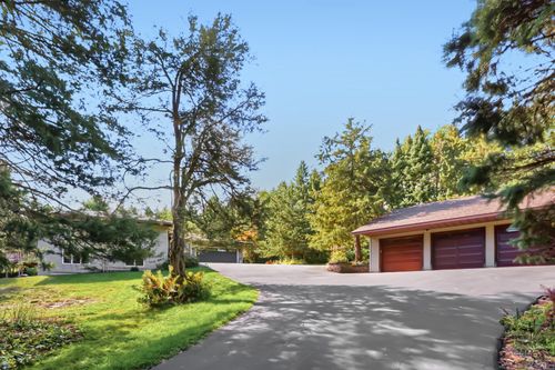 9900 Primrose Ave N, Stillwater, MN, 55082-8528 | Card Image