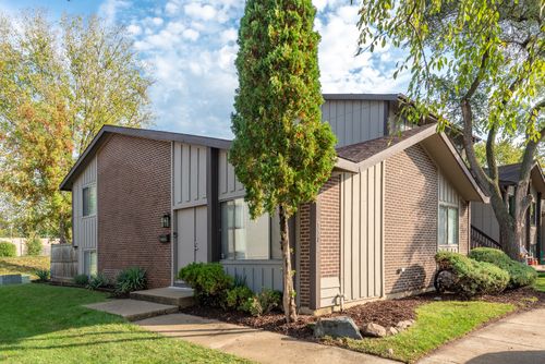 730 Circle Dr, Roselle, IL, 60172-1458 | Card Image