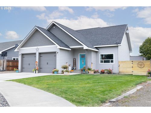 2505 Starlight Dr, La Grande, OR, 97850-9507 | Card Image