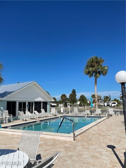 13681 Ovenbird Dr, FORT MYERS, FL, 33908-5816 | Card Image