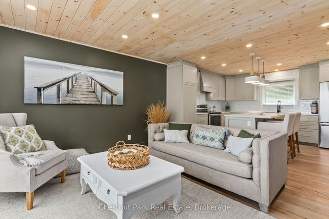 179 Rowanwood Rd, House other with 3 bedrooms, 3 bathrooms and 10 parking in Utterson ON | Image 8