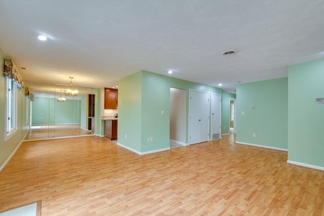 UNIT-4 - 3 Concord Greene, Condo with 2 bedrooms, 2 bathrooms and 1 parking in Concord MA | Image 5