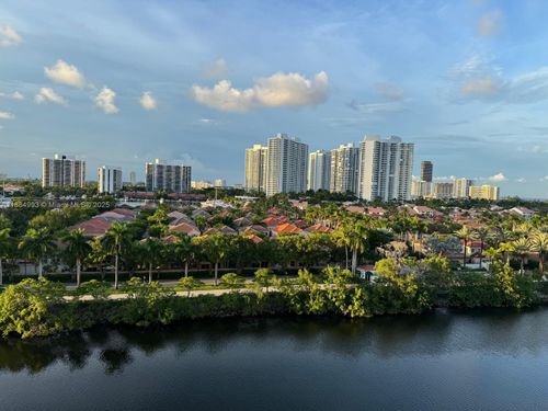 apt-908-3701 N Country Club Dr, Aventura, FL, 33180-1735 | Card Image