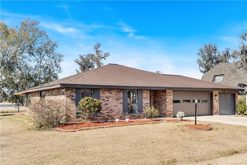 14 Zee Ann Dr, Luling, LA, 70070-3129 | Card Image