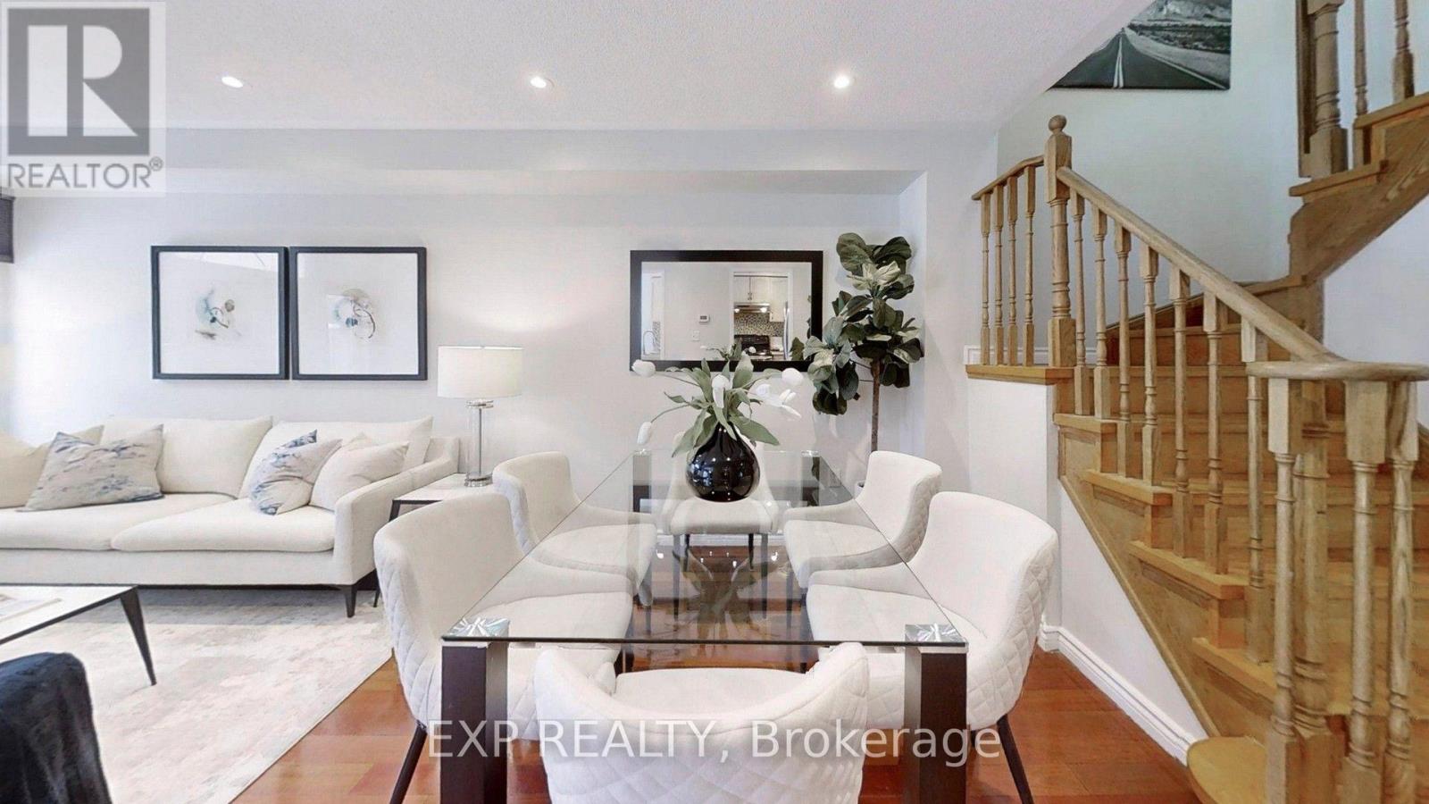 Residential Lease in Richmond Hill (Oak Ridges Lake Wilcox) 5