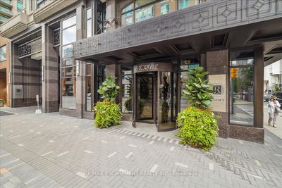 304 - 68 Yorkville Ave, Condo with 2 bedrooms, 3 bathrooms and 140 parking in Toronto ON | Image 3