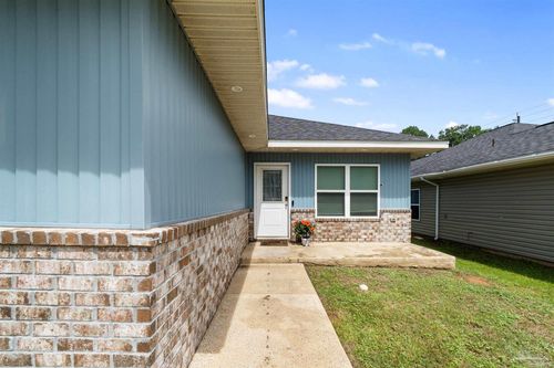 1002 Polk Ave, PENSACOLA, FL, 32507-1868 | Card Image