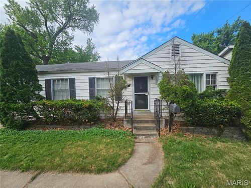 1128 Bliss Dr, Saint Louis, MO, 63137-2110 | Card Image