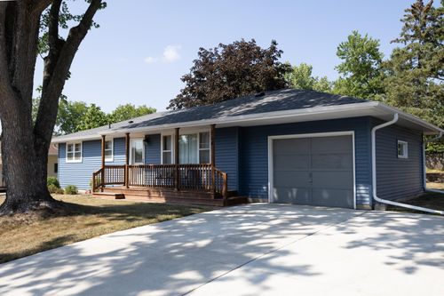 954 Linda Ave, Red Wing, MN, 55066-3826 | Card Image