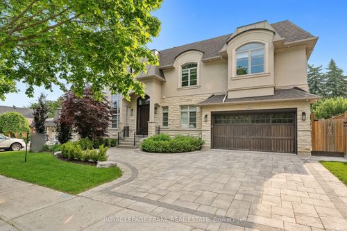 52 Wootten Way N, Markham, ON, L3P2Y4 | Card Image