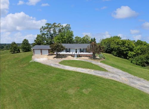 195 Windswept Dr, Lancaster, KY, 40444-9762 | Card Image