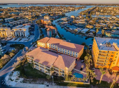 6-11595 Gulf Blvd, Treasure Island, FL, 33706-4695 | Card Image