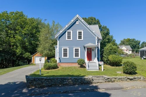 22 Bliss St, Taunton, MA, 02780-2918 | Card Image