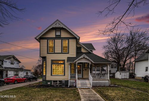 212 Jefferson St, Wauseon, OH, 43567-1118 | Card Image