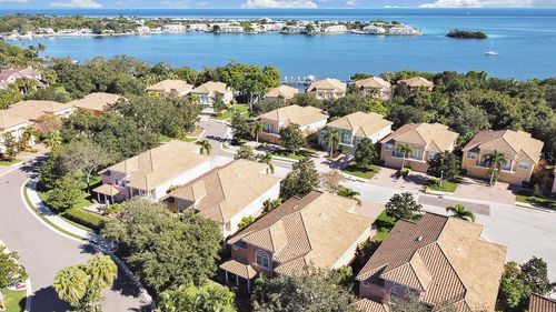 184 Banyan Bay Dr, St. Petersburg, FL, 33705-4764 | Card Image