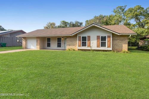 2 Stratford Place, Gulfport, MS, 39503 | Card Image