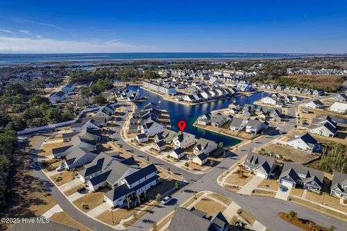 435 Goldeneye Ct, Beaufort, NC, 28516-1402 | Card Image
