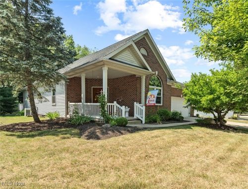 9434 Huntshire Ave Nw, North Canton, OH, 44720-8278 | Card Image