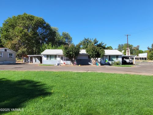 43-41-43 Curtis St, White Swan, WA, 98952 | Card Image