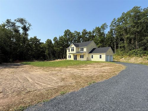 10 Silo Ridge Dr, Wallkill, NY, 12589-2658 | Card Image