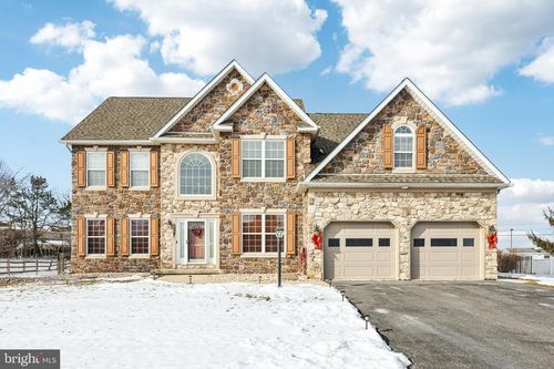 3000 Long Way, EASTON, PA, 18040-8796 | Card Image