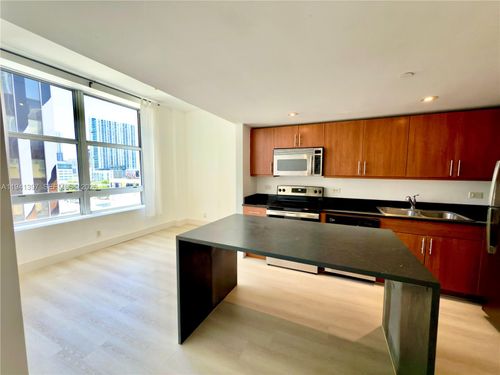 apt-805-111 E Flagler St, Miami, FL, 33131-1109 | Card Image