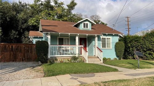 113 11th, Redlands, CA, 92374 | Card Image