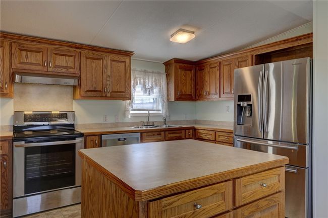 117 E Denmark St, House other with 3 bedrooms, 2 bathrooms and 2 parking in Walnut Springs TX | Image 10