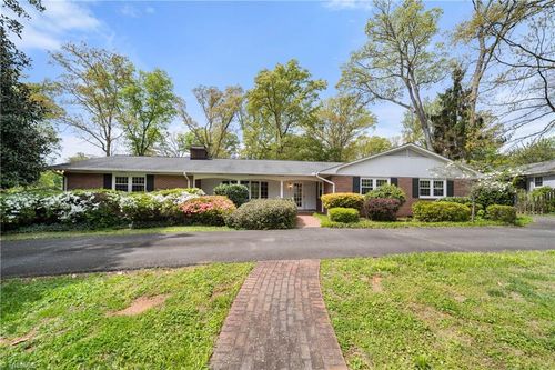 640 Quarterstaff Rd, Winston-Salem, NC, 27104-1651 | Card Image