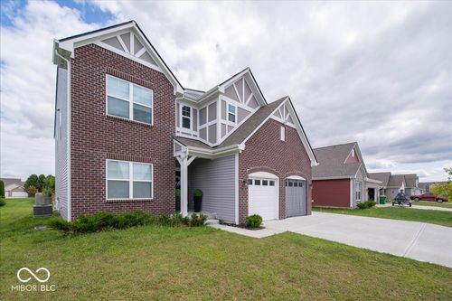 945 Aries Blvd, Franklin, IN, 46131-6945 | Card Image