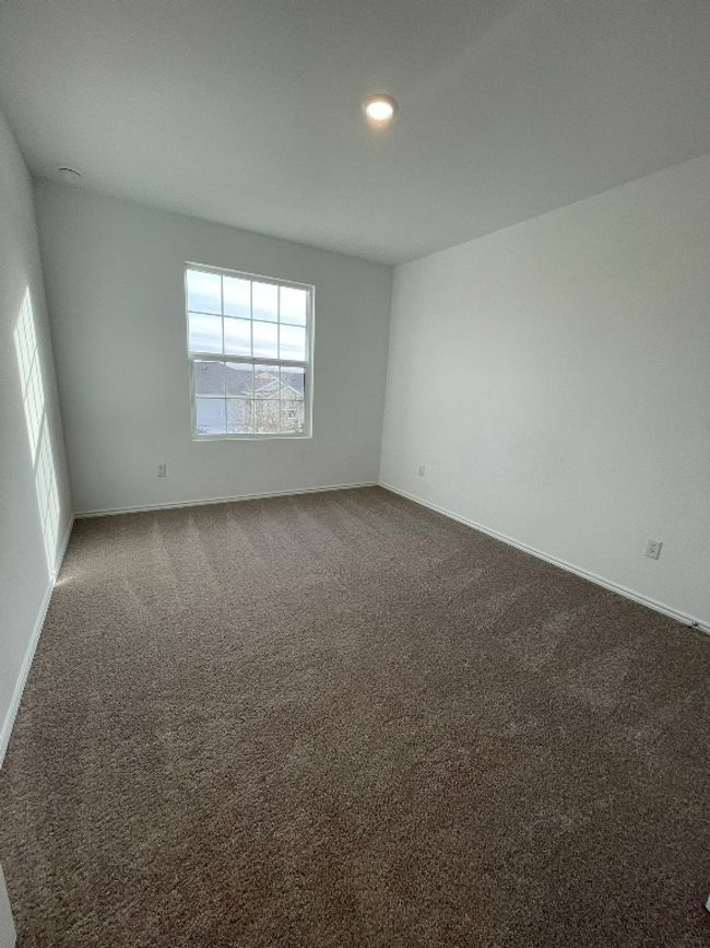 2233 Four Waters Loop, House other with 4 bedrooms, 3 bathrooms and 4 parking in Georgetown TX | Image 4