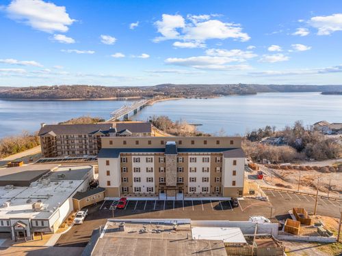 88 Towers Aly Unit #403, Kimberling City, MO, 65686 | Card Image