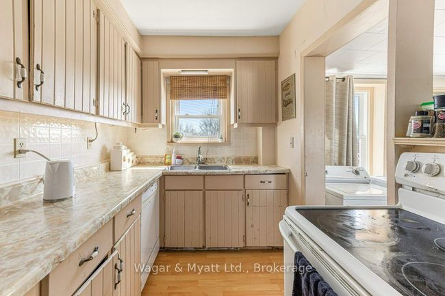 3 Daley Rd, Home with 4 bedrooms, 1 bathrooms and 8 parking in Tyen ON | Image 10