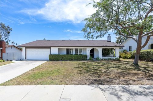 1843 Donalor Dr, Escondido, CA, 92027-4424 | Card Image