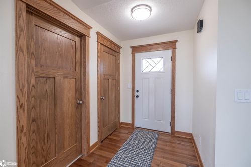 204 2nd St, Haverhill, IA, 50120-7703 | Card Image