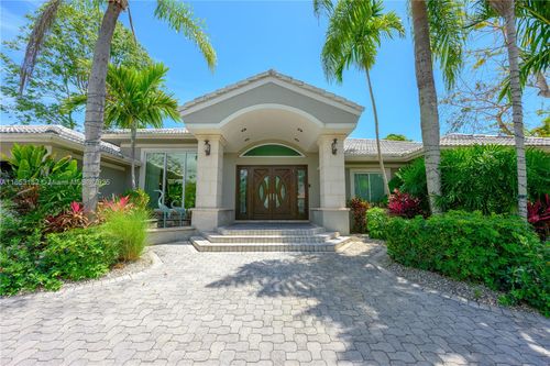 16001 Sw 77th Ct, Palmetto Bay, FL, 33157-3775 | Card Image