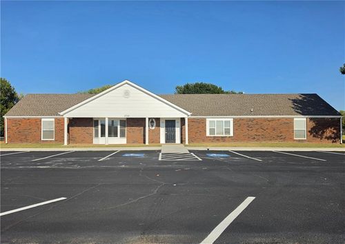 2724 N Joplin Street, Pittsburg, KS, 66762 | Card Image